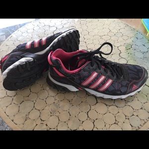 Adidas women’s sneakers. Barely worn.